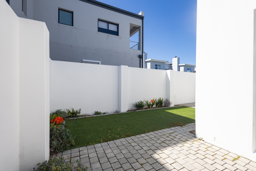 4 Bedroom Property for Sale in Sagewood Western Cape